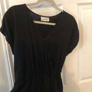 Black short sleeve dress 😙